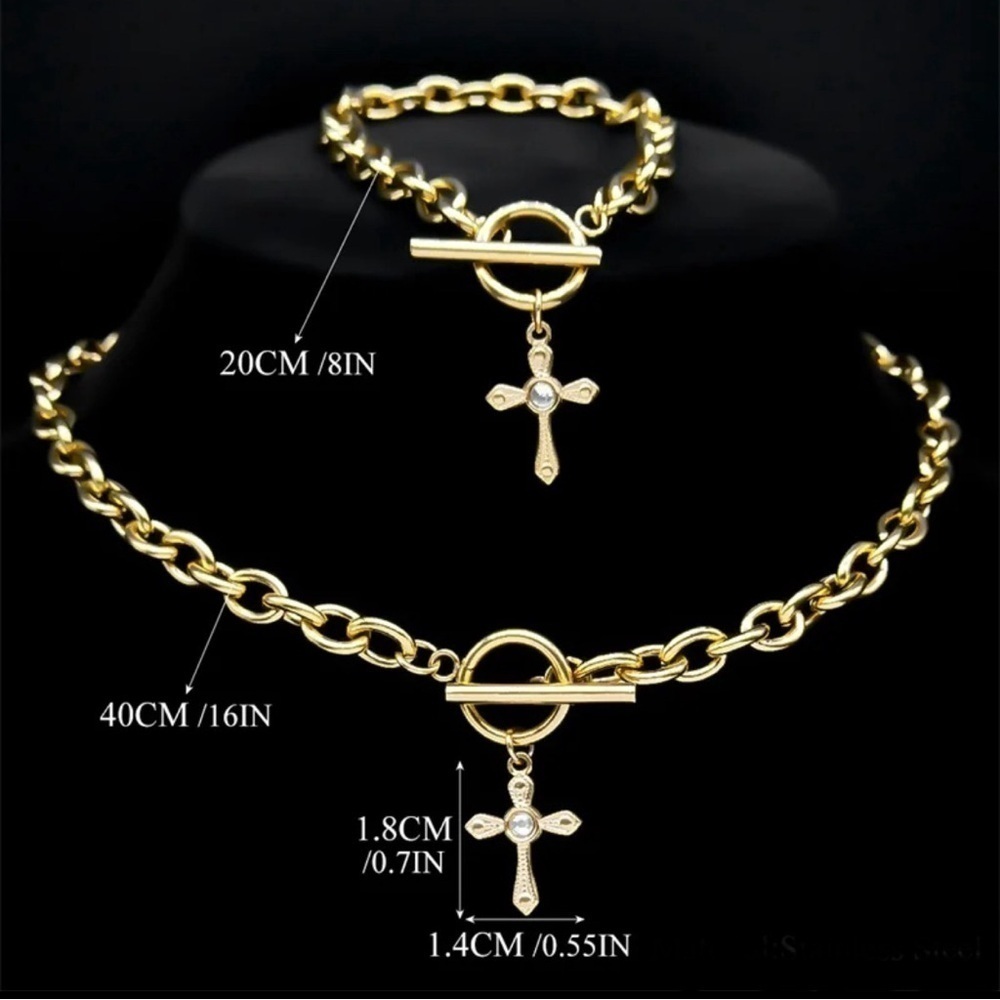 ⭐️NEW⭐️ 18K Gold Chunky Chain Cross Metal Accent Choker Necklace & Bracelet Set - Picture 6 of 6